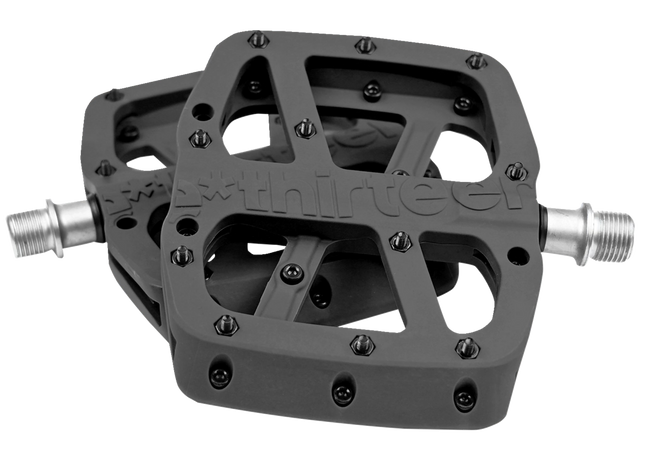 E*Thirteen Flat Pedaler